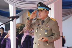 Kanwil BPN Jatim memberikan penghargaan Satyalancana Karya Satya