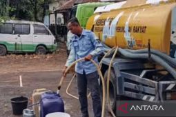 BPBD masih distribusikan air ke sejumlah kecamatan terdampak