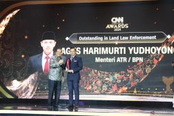 Menteri AHY raih penghargaan "outstanding in land law enforcement"