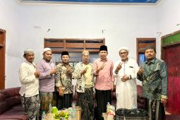 Cabup Fawait silaturahmi dan tebar cinta saat kampanye Pilkada Jember