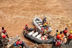 148 tewas akibat banjir  di "Negeri Atap Langit " ini