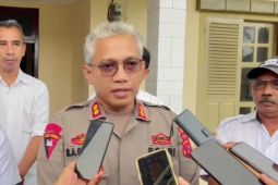 Polres Bursel beri penghargaan tiga personel berprestasi