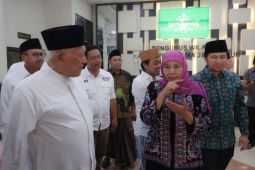 Khofifah-Emil silaturahim dengan ulama PWNU Jatim