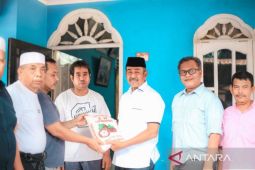 Ketua umum Ikanas bantu korban kebakaran di Kelurahan Dalan Lidang