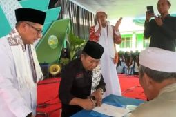 Calon petahana Hendy-Gus Firjaun komitmen tolak tambang emas di Silo