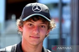 Bos Mercedes bela Kimi Antonelli atas insiden dengan Verstappen