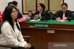 Hakim vonis wanita rugikan  perusahaan sawit dua tahun penjara