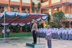 Ditlantas Polda Malut edukasi keselamatan lalu lintas bagi siswa di Ternate