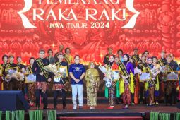 Pj Gubernur Jatim pesan duta wisata gencar promosi secara digital