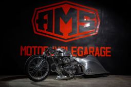 Royal Enfield kenalkan motor custom "Phoenix"  di Kustomfest 2024