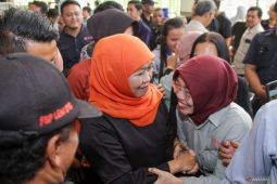 Kampanye Khofifah bersama karyawan pabrik Maspion