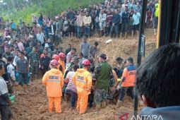 Satu keluarga di Aceh Tengah tertimbun longsor, empat meninggal