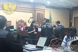 Asisten pribadi tampung dana Rp894 juta dari Sandra Dewi-Harvey Moeis