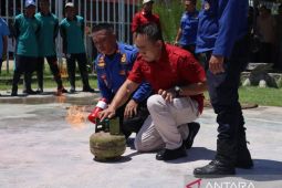 Damkar dan Lapas Gorontalo gelar simulasi penanganan kebakaran