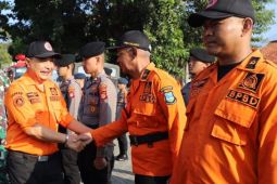 Pj Bupati Garut ingatkan warga waspadai potensi bencana musim hujan