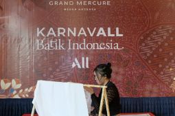 Hotel Mercure Rayakan KarnavALL Batik