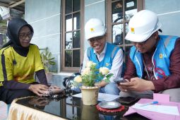 Foto - PLN Kalselteng validasi rumah warga wujudkan komitmen program Gempur