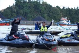 Pj Gubernur Kaltim promosikan wahana jetski  di Sungai Mahakam
