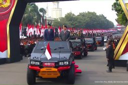 Jokowi dan Prabowo diarak gunakan kendaraan Maung di Mako Brimob Depok