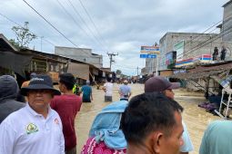 Tanggul sungai jebol, 2.066 warga Aceh Tamiang mengungsi akibat banjir
