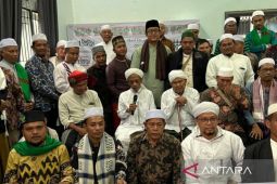 99 pimpinan ponpes se-Tabagsel siap menangkan Bobby - Surya