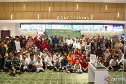 Kejari Labuhanbatu dan IAD berbagi kebahagiaan melalui film