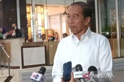 Jokowi mengaku belum berani gendong cucunya Bebingah Sang Tansahayu