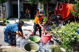 BPBD Kota Madiun distribusikan air bersih di Kelun dan Tawangrejo