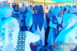 Hadiri pengajian BKMT, Atika sampaikan pentingnya pengawasan anak