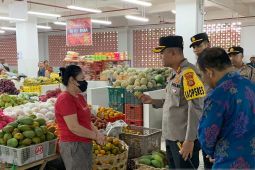 Polres Jembrana tes kamera badan untuk patroli