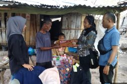 Kemensos berikan bantuan ATENSI bagi pasangan lansia di Sikka