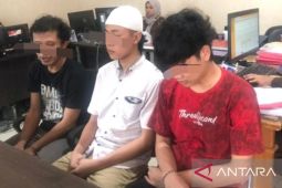 Kejari Palembang terima tersangka dan barang bukti kasus coran mayat