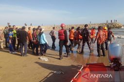 Tim SAR gabungan evakuasi remaja tenggelam di Balikpapan