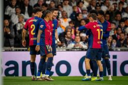 Barcelona terapkan taktik penguasaan bola dan menekan di El Clasico