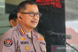 Densus tangkap terduga teroris di tiga lokasi