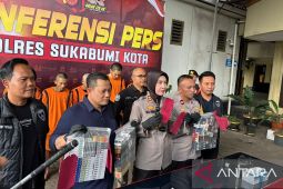 Polres Sukabumi Kota tangkap 5 tersangka dari komplotan pembobol spesialis minimarket