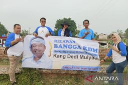 Relawan "Bangga KDM" serap aspirasi warga di Muara Gembong Bekasi