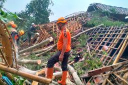 BPBD catat selama dua hari puting beliung landa belasan kecamatan di Sukabumi