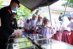 Pemerintah dan Polri sediakan makan siang sehat bagi pelajar Bengkulu
