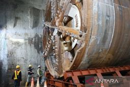 Kontraktor pasang sensor cegah rumah warga rusak selama bangun MRT Jakarta Fase 2A CP203