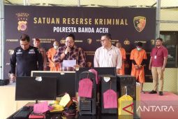 Polresta Banda Aceh tangkap lima penjudi online