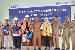 Penyandang disabilitas Belitung dibekali keterampilan pertukangan