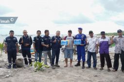 PT Timah keruk alur kapal nelayan Bom Sampur Bangka Tengah