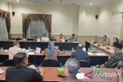 Komisi I DPRD Banjarbaru rapat bersama KPU dan Bawaslu