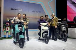 Honda ICON e: dan CUV e: Meriahkan Booth AHM di IMOS 2024