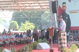 Pjs Wali Kota memaparkan capaian kinerja di HUT ke-417 Makassar