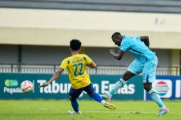 Persela bungkam Gresik United 3-1 tanpa penonton