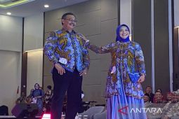 Pemkab Pamekasan bantu perajin promosikan batik tulis