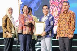 Berkontribusi aktif dalam Gerakan Masyarakat Hidup Sehat, Tjiwi Kimia Raih Penghargaan Mitra Bakti Husada 2023