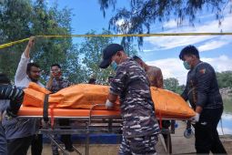 Warga temukan mayat tanpa identitas di Krueng Aceh